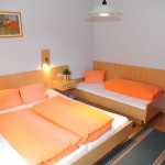 Schlafzimmer W2